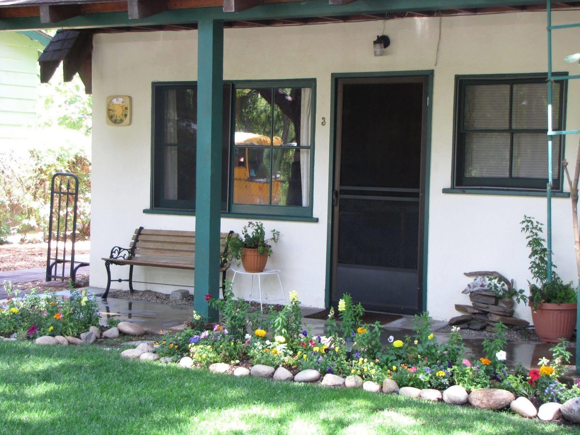 Kern Riverfront Lodge Kernville Exterior photo